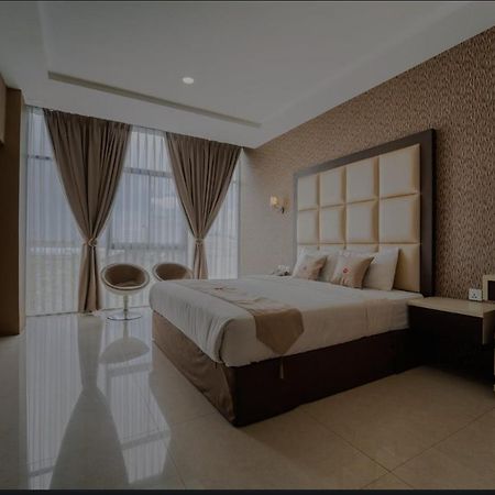 Osaka Hotel Batam Ναγκόγια Εξωτερικό φωτογραφία