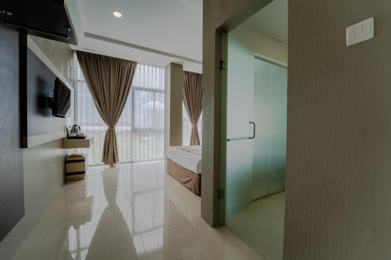 Osaka Hotel Batam Ναγκόγια Εξωτερικό φωτογραφία